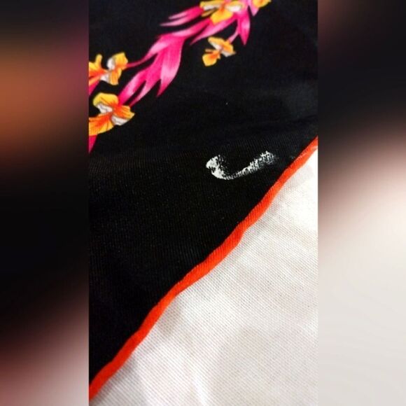 Vintage Floral Black & Pink Silk Scarf Horse Flowers Cheval Fleuri Foulard - Picture 16 of 16